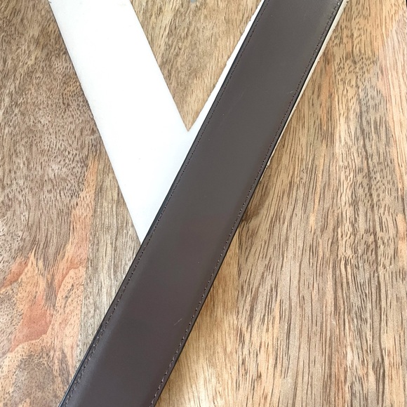 Michael Kors Men’s Cut To Fit Reversible Belt - Picture 3 of 5